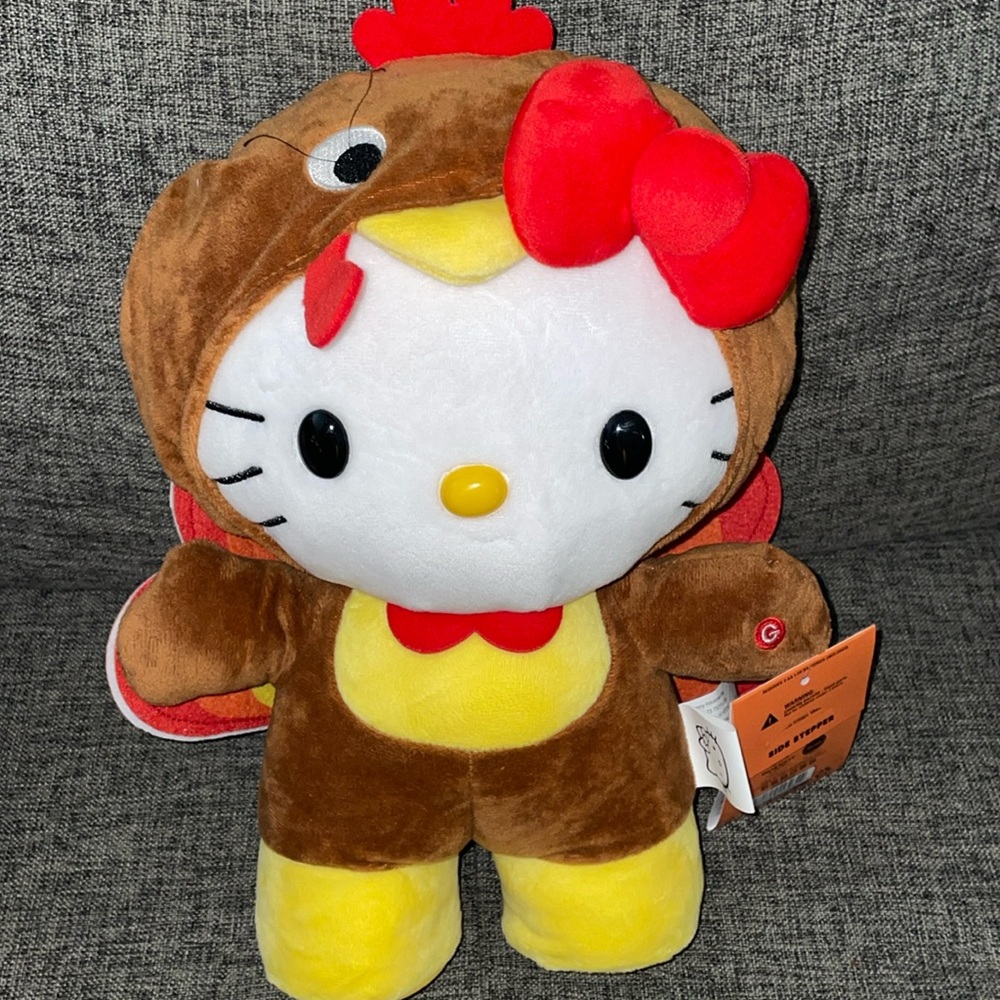 24HR DROP ⬇️ Hello Kitty Turkey Side Stepper